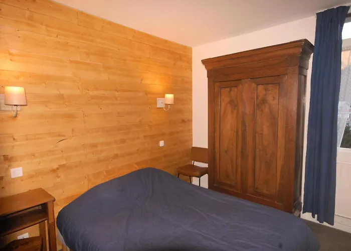 Neige Et Soleil - 3 Pieces Pour 6 Personnes Mae-2853 * Eaux-Bonnes